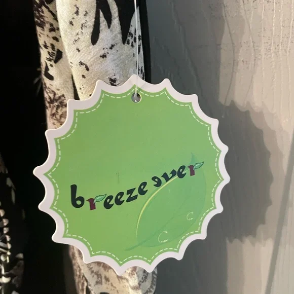 NWT Floral Black and White Women's Pants Size L - Picture 2 of 5